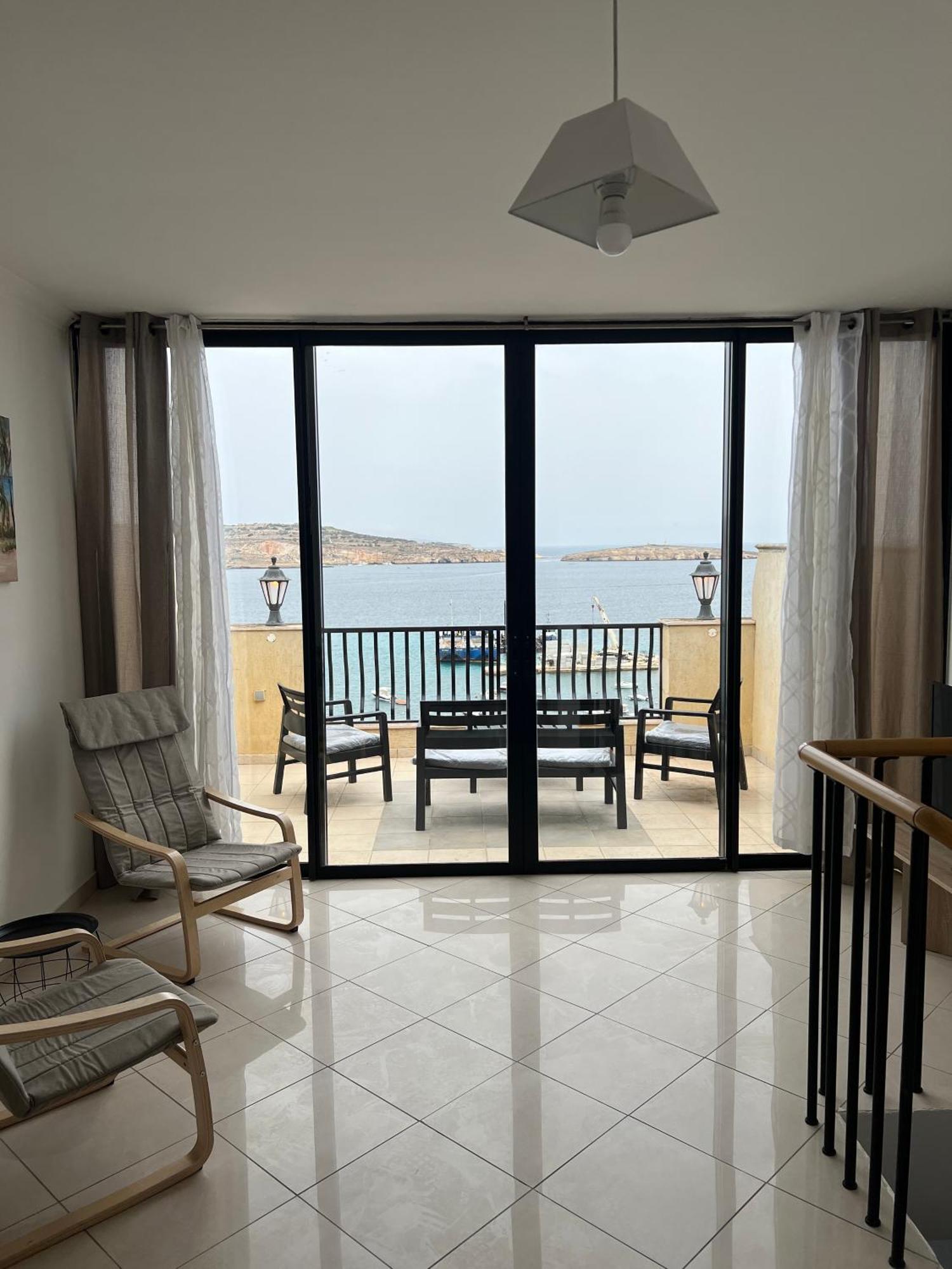 Sea View Penthouse Lägenhet St. Paul's Bay Exteriör bild